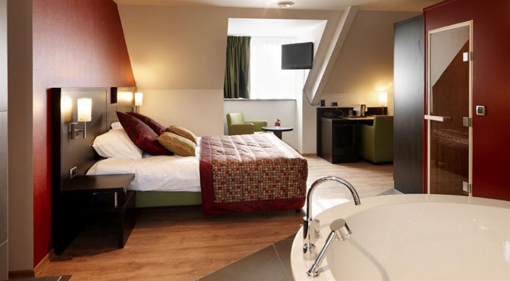 Hotel Tts Tamise Extérieur photo